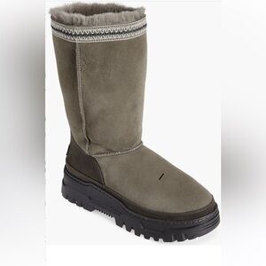 UGG Womens Classic Tall Trailgazer Boot, Hickory Suede. 1158323